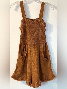 UMGEE Rust/Brown Mineral Wash Linen Blend  Smocked Romper NWT’S Cute Boho Detail